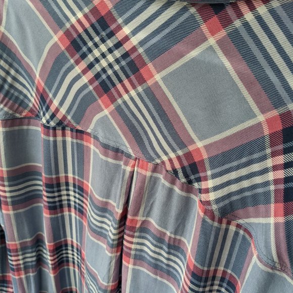 3/$30 Mendocino Oversized Plaid Shirt - Picture 5 of 5